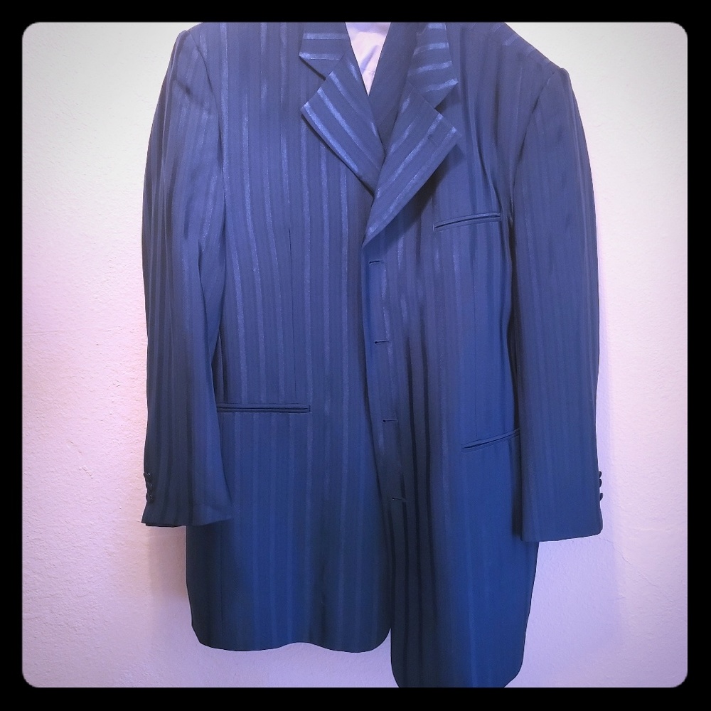 Men's suit